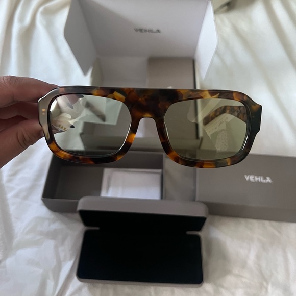 Vehla Sunglasses - Picture 1 of 3